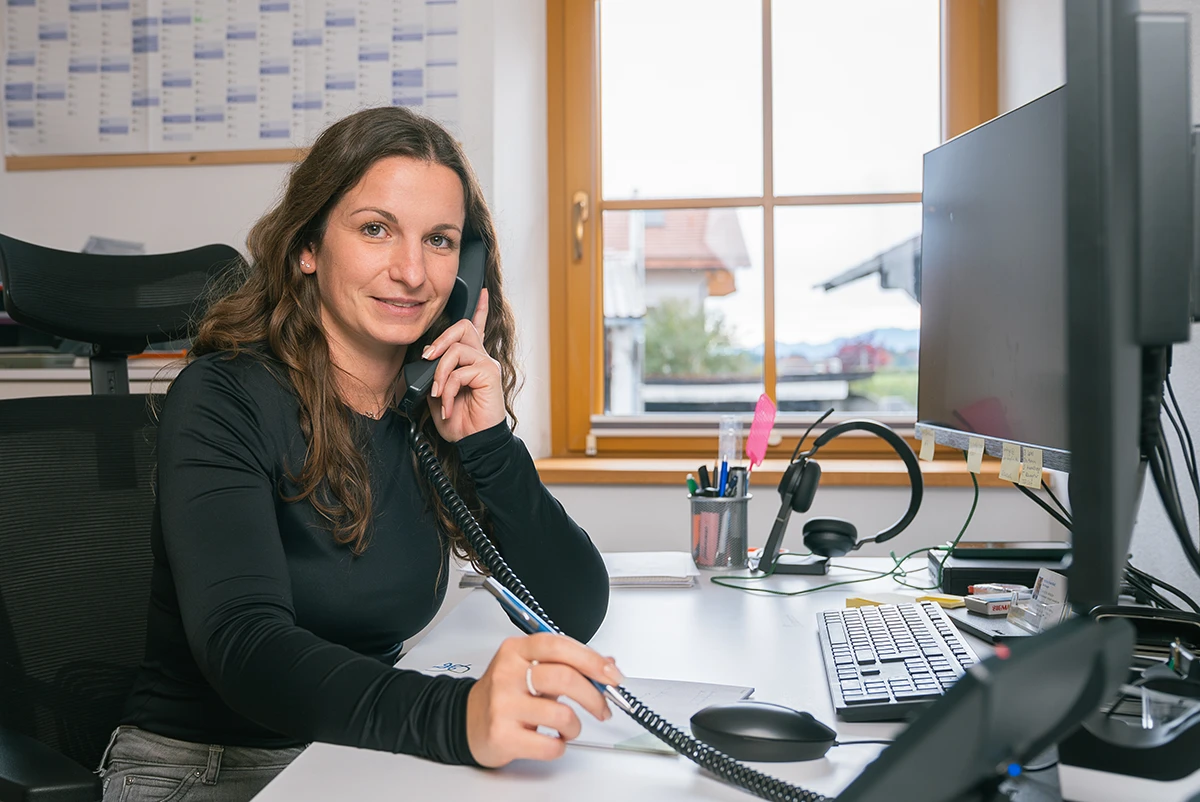 Contatta il Dr Knopf & Oswald